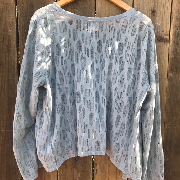 Wmns Large Silence + Noise sweater - Picture 3 of 3